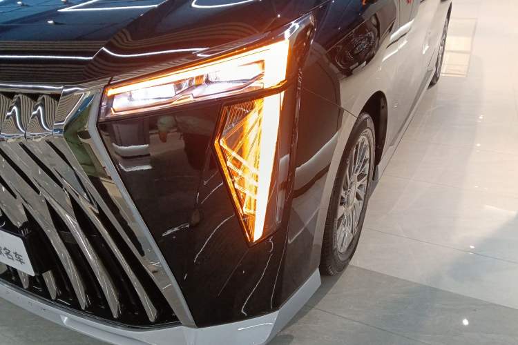 Used GAC Trumpchi M8 2025 Zongshi Series Super Hybrid Edition