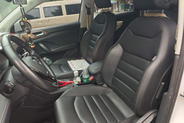 Used Volkswagen Tharu 2020 280TSI Two-Wheel Drive Luxury Edition China VI Standard
