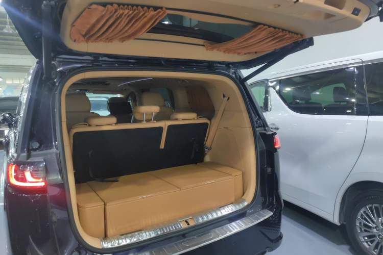 Used VOYAH Dream 2022 Low-Carbon Edition Dream+ Smart Enjoyment Package Trunk