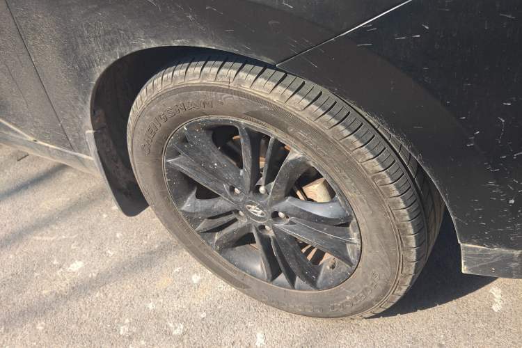 Used Hyundai ix35 2013 2.0L Automatic Two-Wheel Drive Smart GLS China IV Standard
