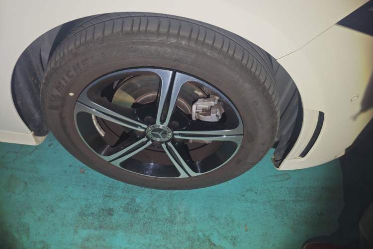 Used Mercedes-Benz A-Class 2022 Second Facelift A 200 L Sport Sedan Fashion Version