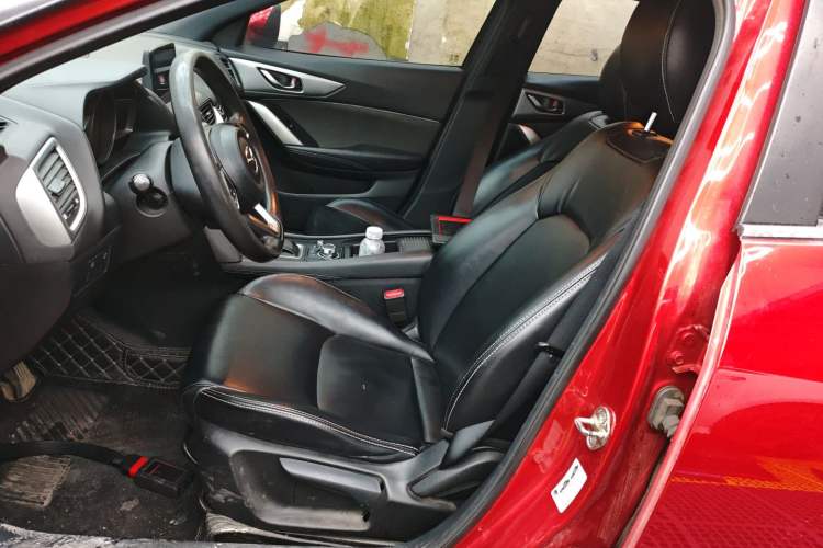 Used Mazda CX-4 2018 2.0L Automatic Two-Wheel Drive Blue Sky Dynamic Version China V Standard