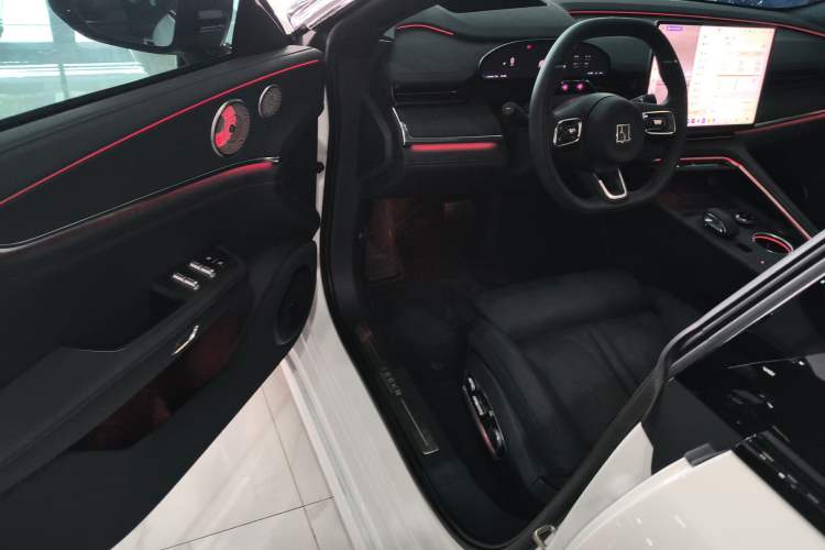 Used Zeekr 001 2026 Model 103° Four-Wheel Drive Ultra Version
