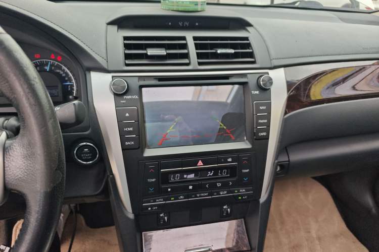 Used Toyota Camry 2015 2.0G Premier Edition Audio And AC Panel