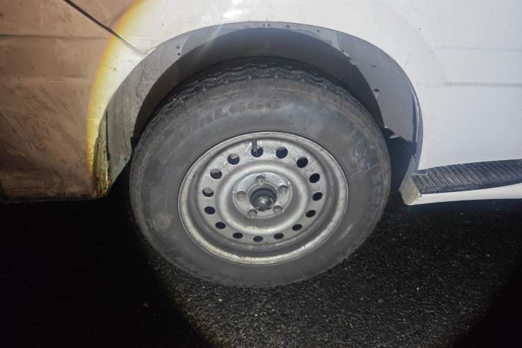 Used King Long Golden Way 2022 2.2L Jiemu Van Flat-Top V22H
