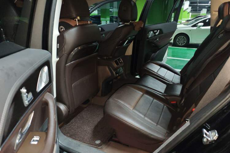 Used Mercedes-Benz GLS 2020 GLS 450 4MATIC Dynamic Edition Left Rear Seat