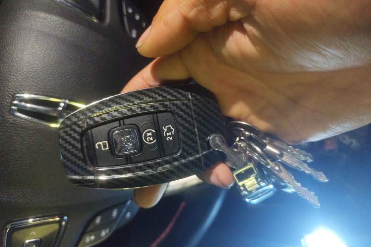 Used Lincoln MKC 2018 2.0T Two-Wheel Drive Deluxe Edition Vehicle Key