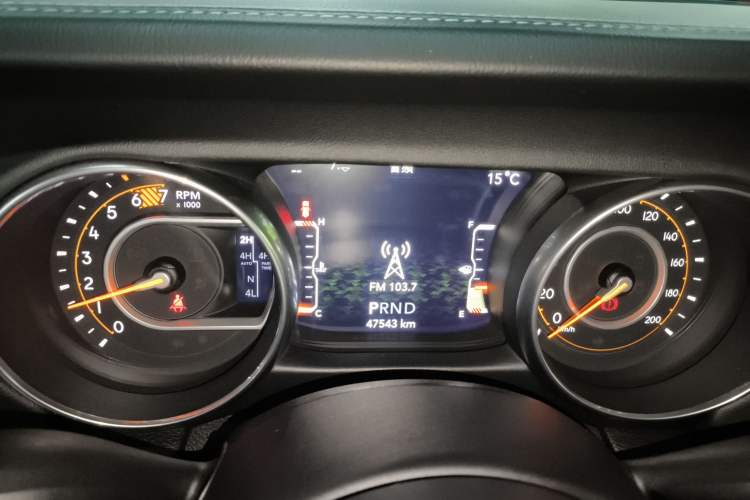 Used Jeep Wrangler 2018 2.0T Sahara Four-Door Edition Instrument Cluster