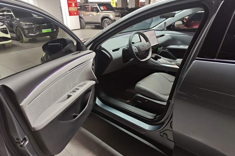 Used XPeng MONA M03 2024 620 with Ultra-Long Range