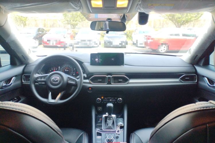 Used Mazda CX-5 2025 2.0L Automatic Two-Wheel Drive Comfort Version Center Console