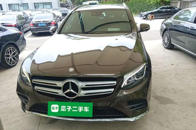 Used Mercedes-Benz GLC 2017 GLC 260 4MATIC Luxury Model
