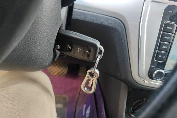 Used Volkswagen Lavida 2015 1.6L Automatic Fashion Edition