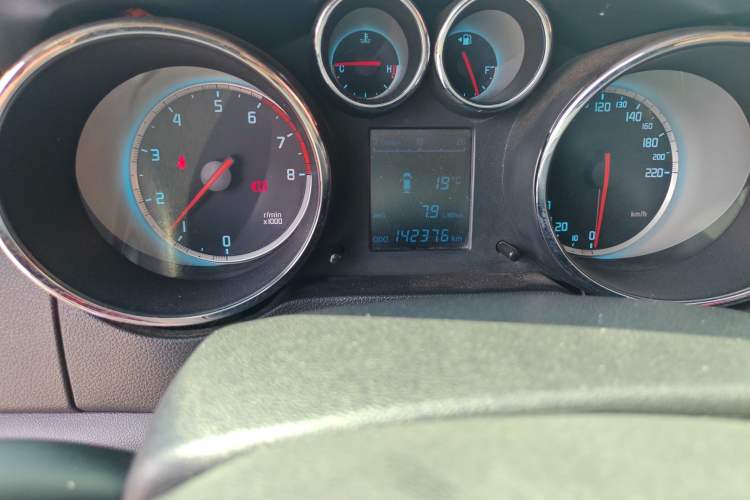 Used Changan CS35 2012 1.6L Manual Luxury Model China IV Standard
