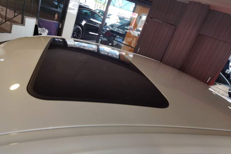 Used BMW 3 Series 2018 320Li Fashion Model
