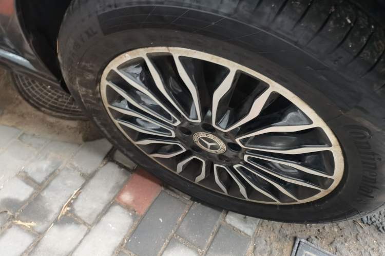 Used Mercedes-Benz V-Class 2018 V 260 L Prestige Extended Version China VI Right Front Wheel Hub