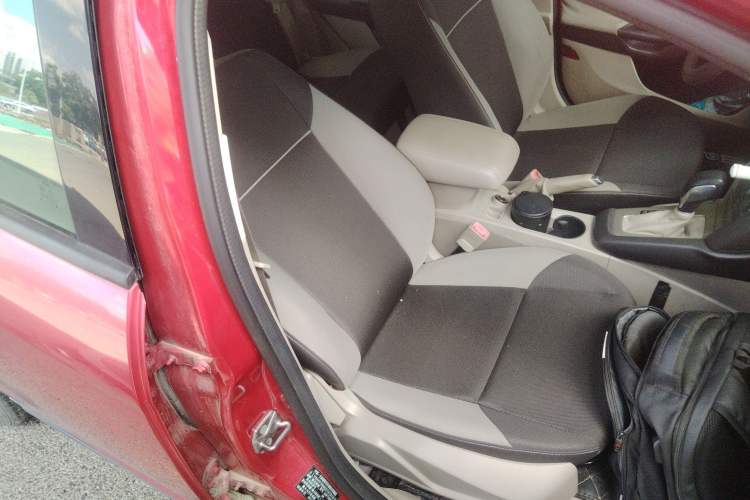 Used Ford Focus 2012 Sedan 1.6L Automatic Comfort Model
