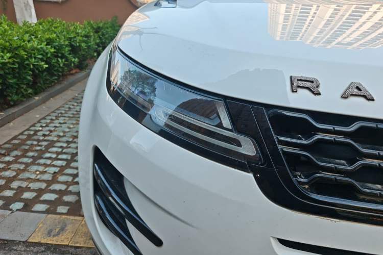 Used Land Rover Range Evoque 2020 249 PS R-DYNAMIC S Black Edition Sport Version Right Front Headlight