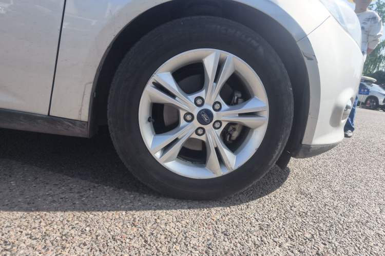 Used Ford Focus 2012 Hatchback 1.6L Automatic Fashion Edition
