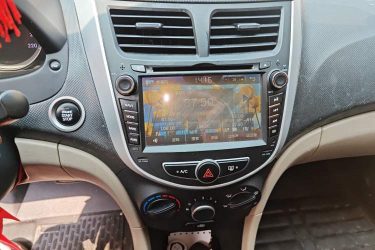 Used Hyundai Verna (older generation) 2014 1.4L Automatic Leading-Edge GLX
