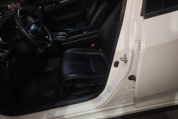 Used Honda Civic 2021 HATCHBACK 220TURBO CVT New Trendsetter