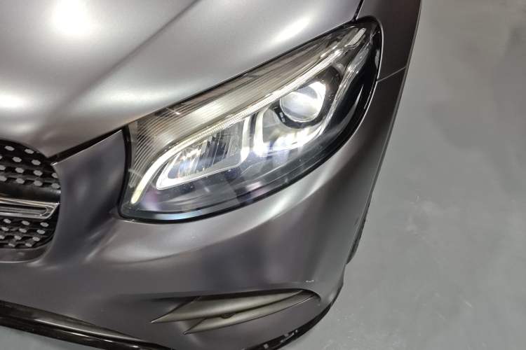 Used Mercedes-Benz GLC Coupe 2019 GLC 260 4MATIC Coupe SUV
