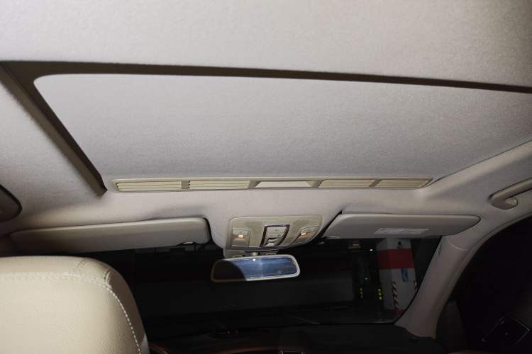 Used Mercedes-Benz M-Class 2014 ML 320 4MATIC Headliner