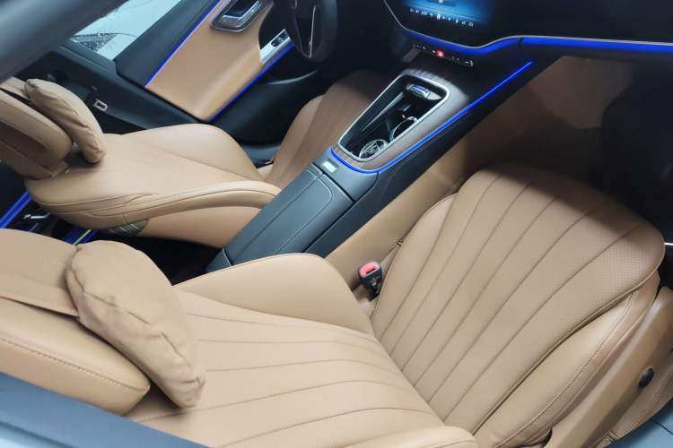 Used Mercedes-Benz E-Class 2025 E 300 L Luxury Model