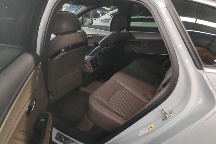 Used BYD Han 2024 DM-i Glory Edition 121KM Prestige Model
