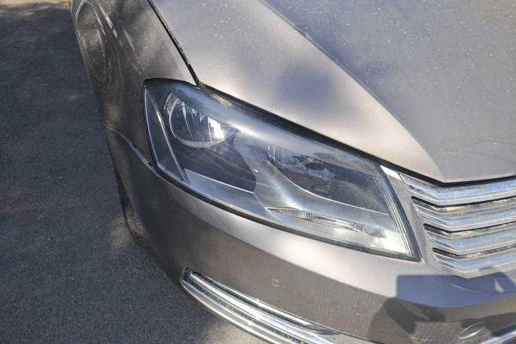 Used Volkswagen Magotan 2016 1.8TSI Smart Comfort Model Right Front Headlight