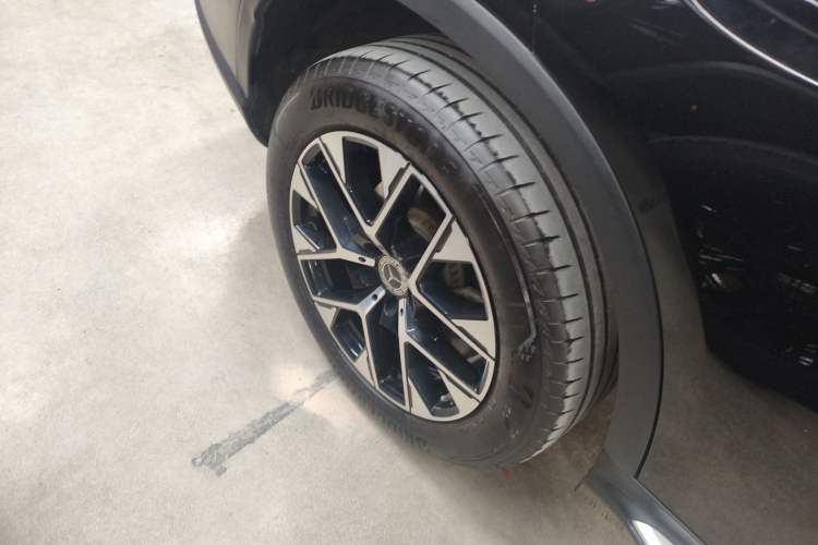 Used Mercedes-Benz GLC 2023 GLC 260 L 4MATIC Dynamic Edition 5-seater