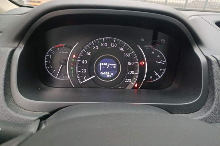 Used Honda CR-V 2015 2.0L two-wheel drive urban version