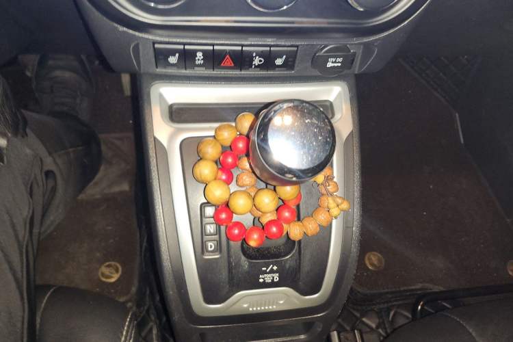 Used Jeep Compass 2014 Revised Version 2.0L Two-Wheel Drive Elite Edition Gear Lever