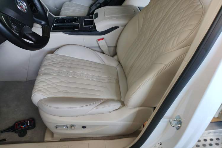 Used Buick GL8 2022 ES Landtrek 653T Comfort Edition