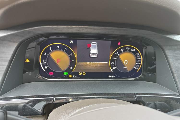 Used Volkswagen Viloran 2024 380TSI Premium Edition Instrument Cluster