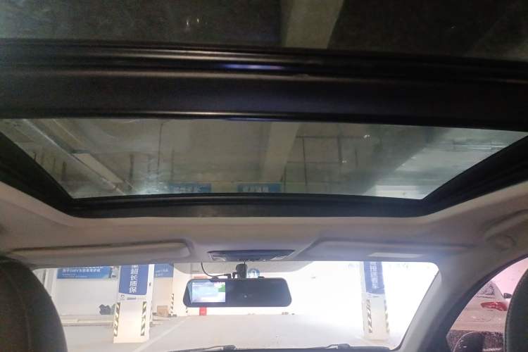 Used Honda Vezel 2017 1.8L CVT Front-Wheel Drive Pioneer Edition