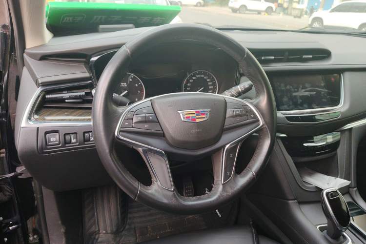 Used Cadillac XT5 2018 25T Luxury Model