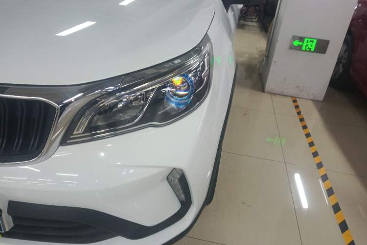 Used Geely Auto Vision X3 2021 PRO 1.5L CVT Deluxe Model Left Front Headlight