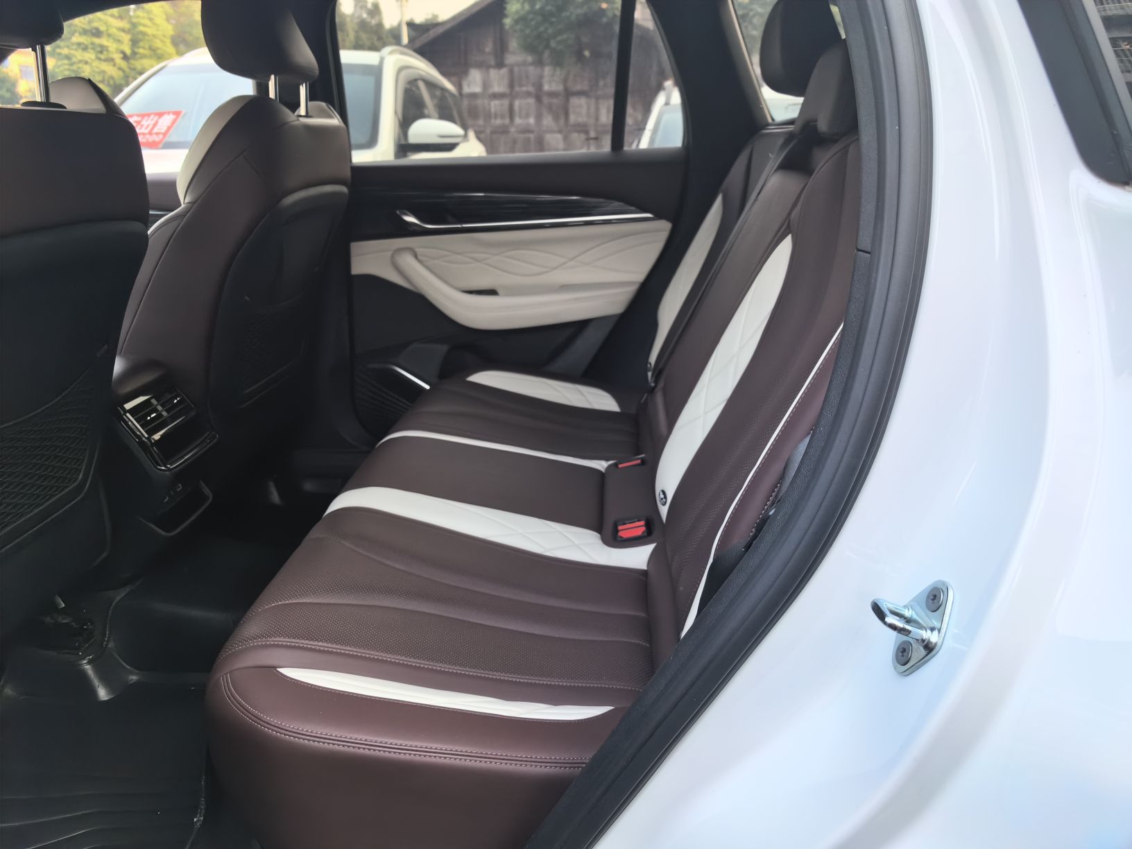 Geely Auto Monjaro L 2021 2.0TD High-Power Automatic All-Wheel Drive Luxury Version — снимка 20