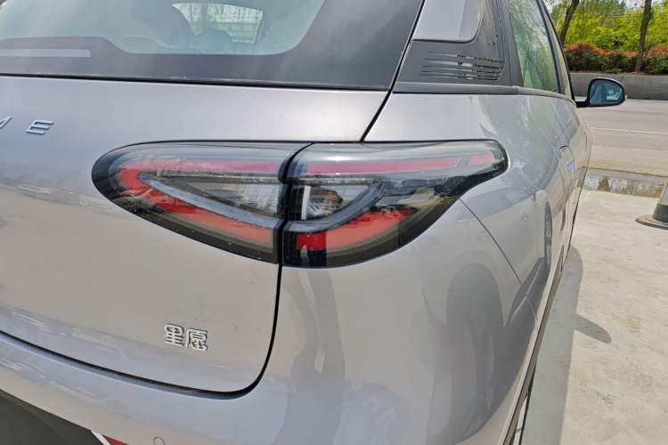 Used Geely Galaxy Geome 2026 Model 310km Youth Edition Exterior 3