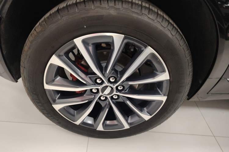 Used Cadillac XT5 2025 2.0T Prestige Version