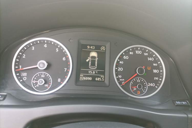 Used Volkswagen Tiguan 2016 280TSI Automatic Two-Wheel-Drive Silk Road Style Edition Instrument Cluster