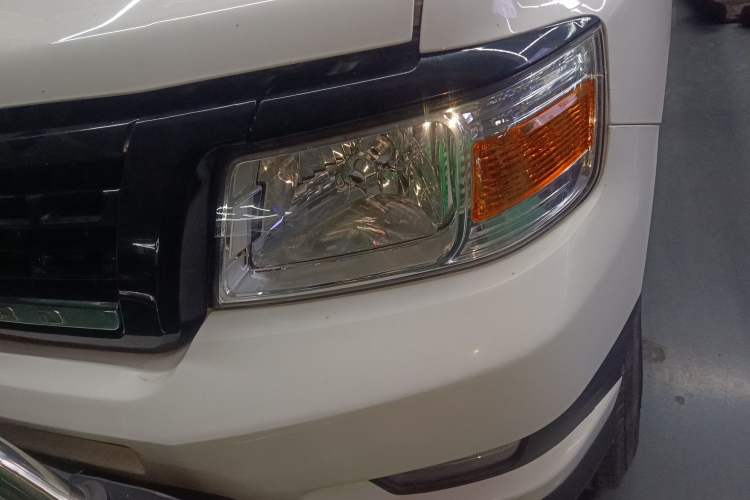 Used Leopaard Q6 2015 2.4L Manual Two-Wheel-Drive Elite Model