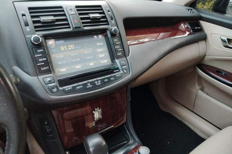 Used Toyota Crown 2010 2.5L Royal Leather Sunroof Navigation Edition

