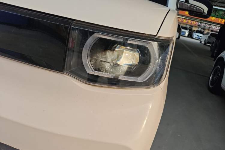 Used Wuling Hongguang MINIEV 2021 Macaron Fashion Model Lithium Iron Phosphate Left Front Headlight