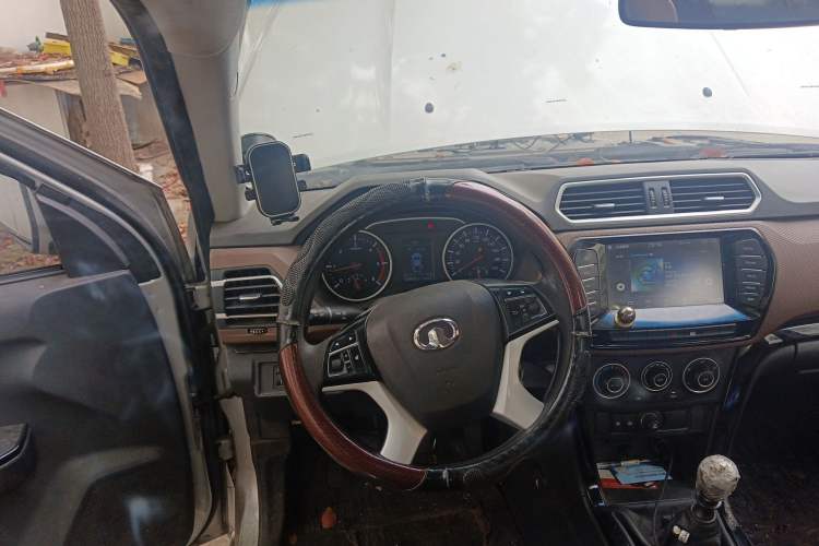 Used Great Wall Wingle 6 2017 2.0T Diesel Two-Wheel Drive Elite Version 4D20B
