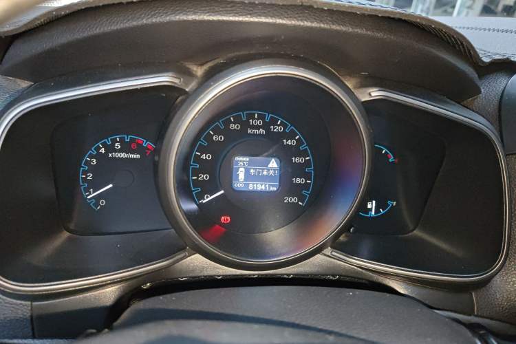 Used CHANGAN OSHAN CX70 2017 Facelifted CX70T 1.5T Manual High-Performance Edition