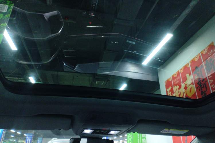 Used Audi Q4 e-tron 2022 50 e-tron quattro Visionary Edition Headliner