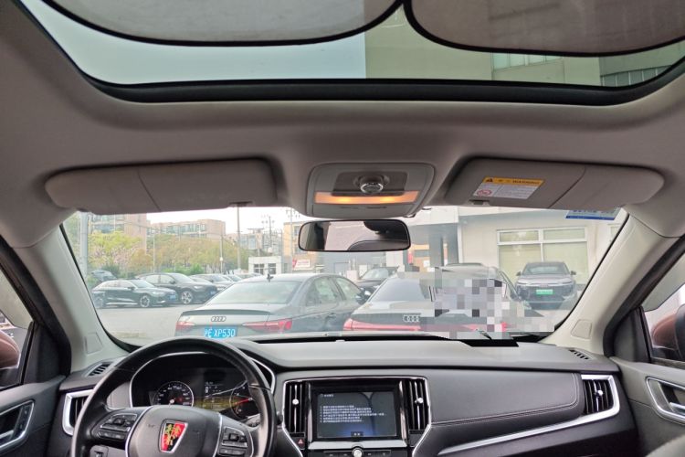 Used Roewe RX5 2016 20T Two-Wheel Drive Automatic Flagship Edition Headliner