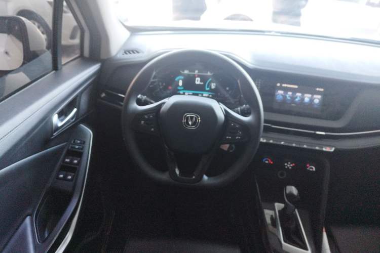 Used Changan CS15 2021 1.5L Automatic Entry-Level Trim