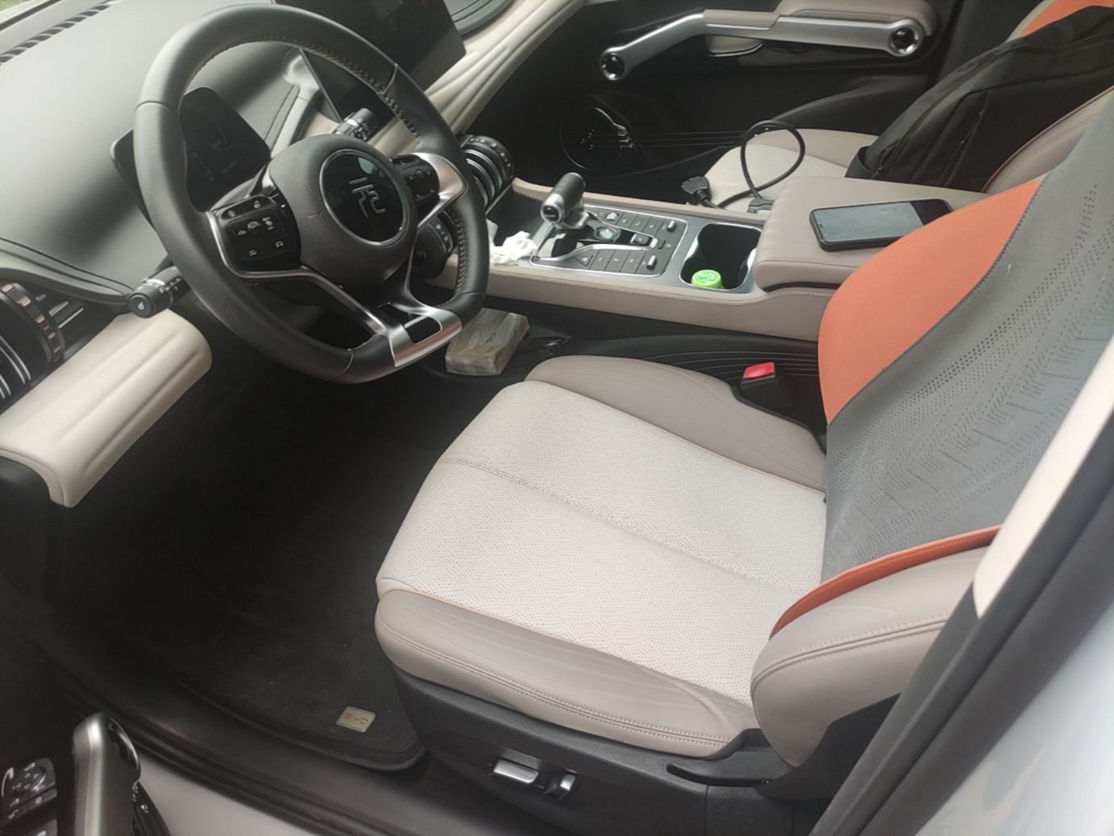 Interior delantero